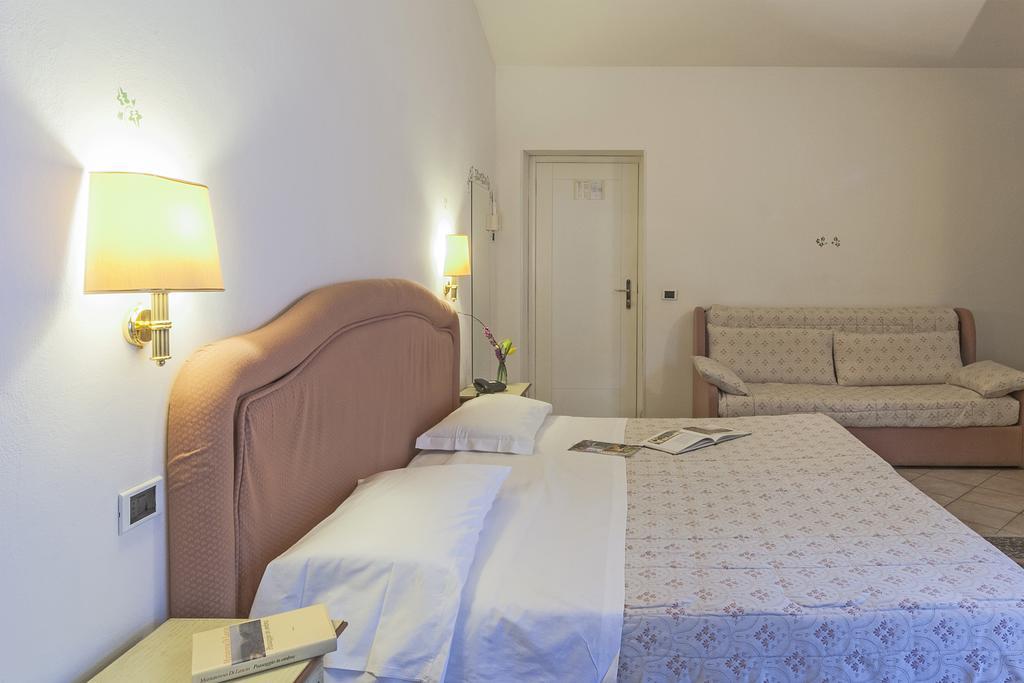 Hotel Kursaal Passignano sul Trasimeno Eksteriør billede