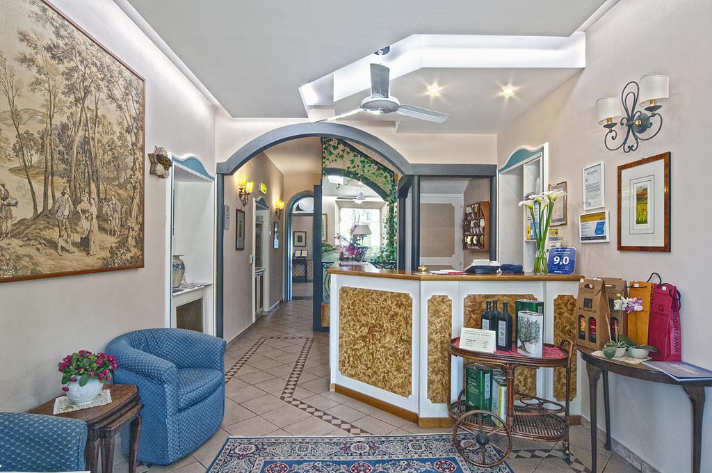 Hotel Kursaal Passignano sul Trasimeno Eksteriør billede