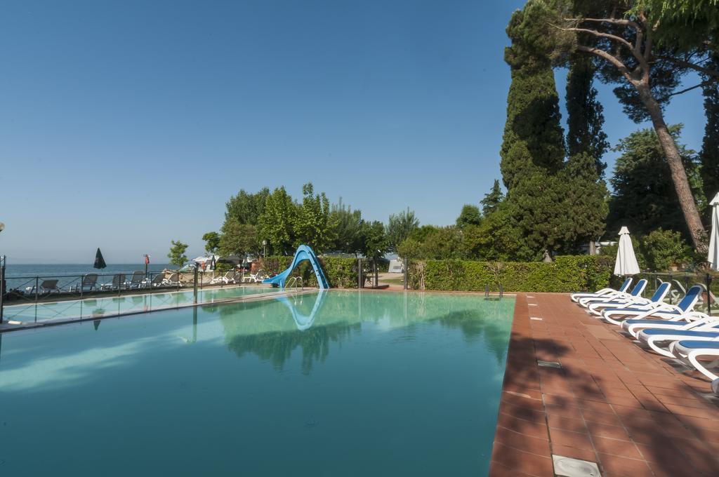Hotel Kursaal Passignano sul Trasimeno Eksteriør billede