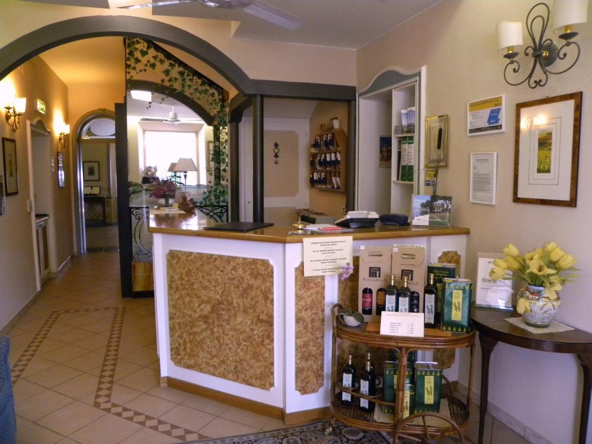 Hotel Kursaal Passignano sul Trasimeno Eksteriør billede